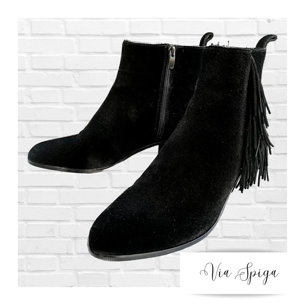 Via Spiga Black Suede Fringe Booties in Women’s Size 9.5